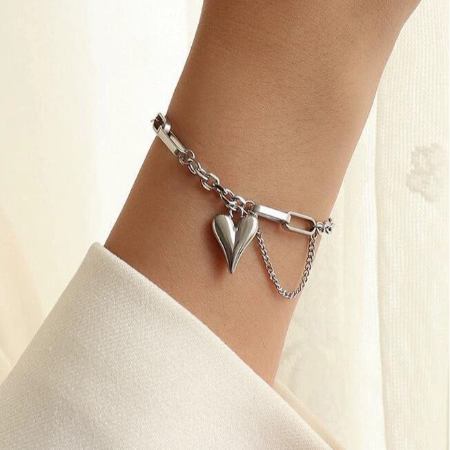 Charvis Heart Pendant Chain Bracelet