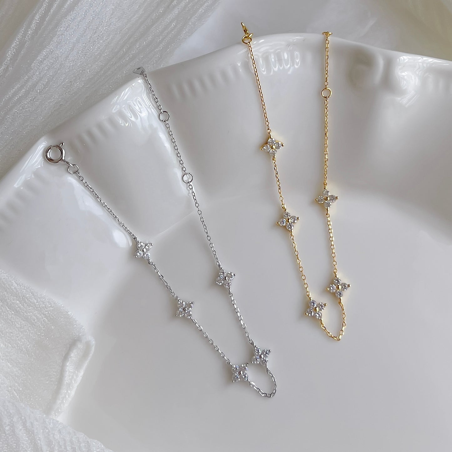Cecie Four-Leaf Clover Bracelet in Gold