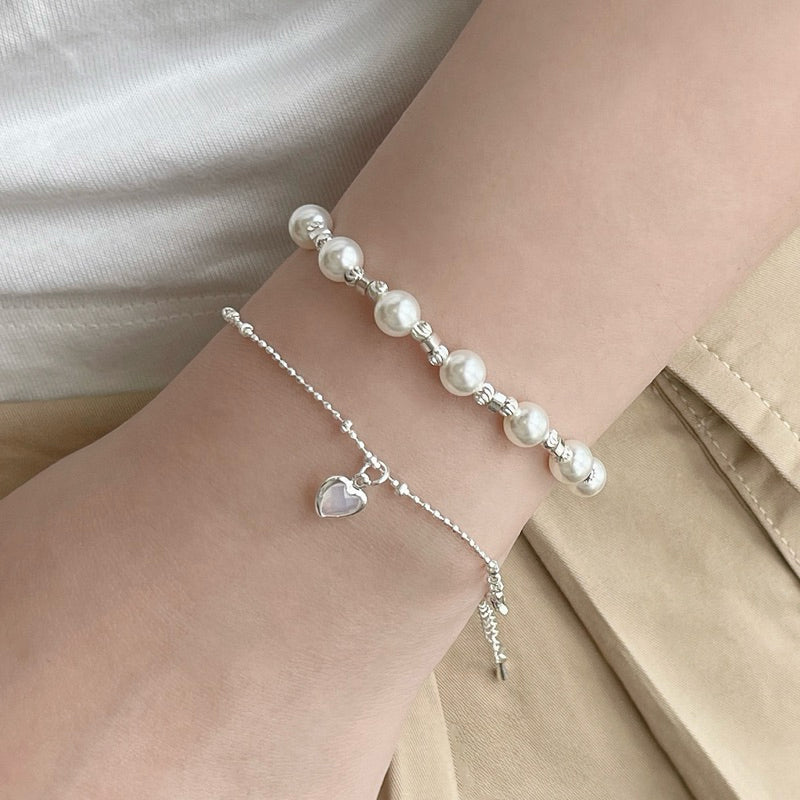 Cayla & Rossy Freshwater White Pearls with Heart Pendant Bracelet