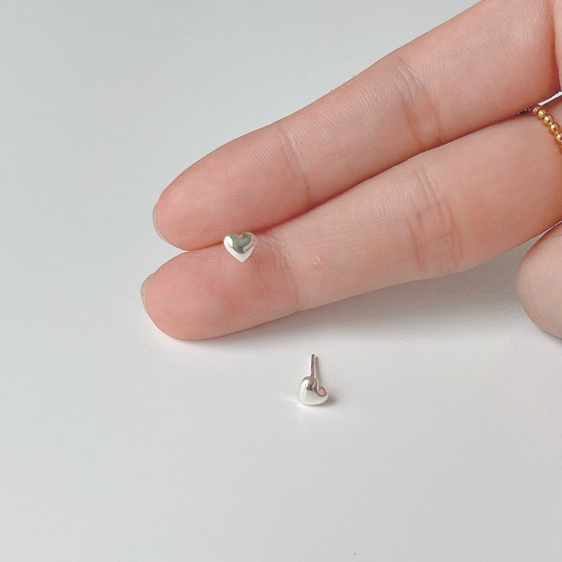 Effie Mini Heart Stud Earrings
