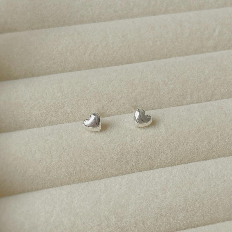 Effie Mini Heart Stud Earrings