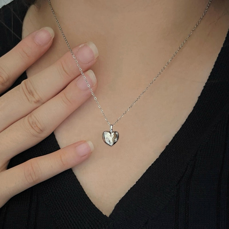 Adore Heart Bijoux Pendant with Tiny White Zirconia Stone Bracelet (Silver / Gold)