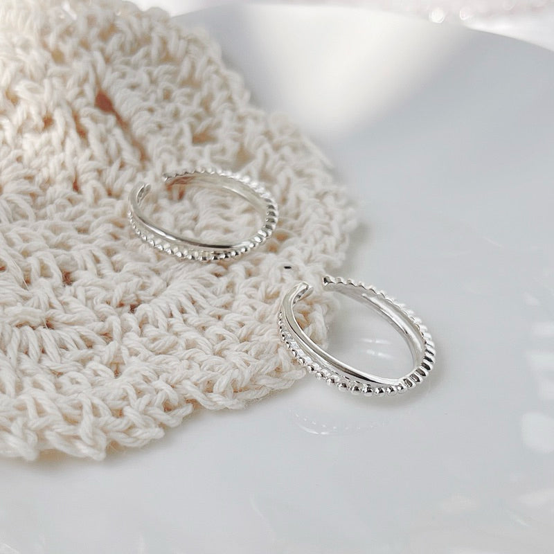 Olivia Simple Entwined Ring