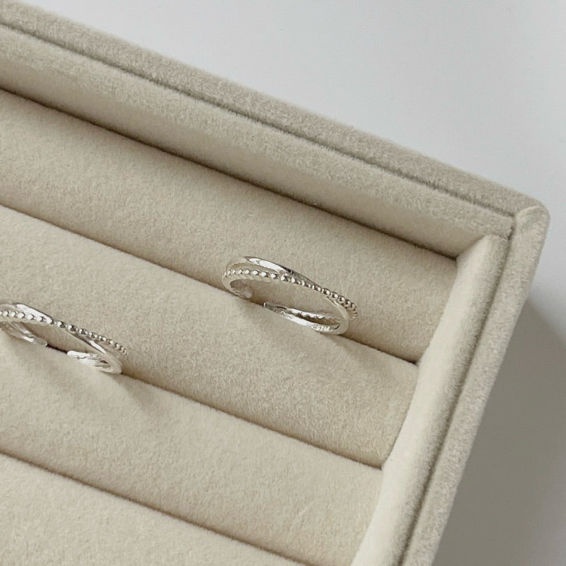 Olivia Simple Entwined Ring