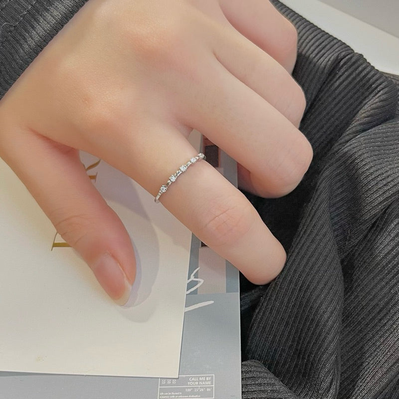 Gabby White Zirconia Ring