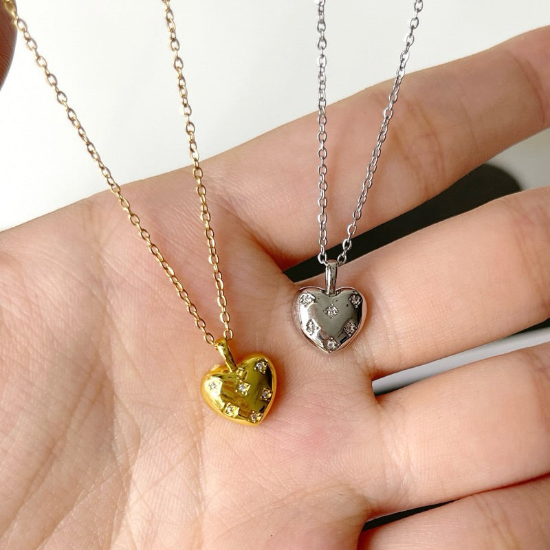 Adore Heart Bijoux Pendant with Tiny White Zirconia Stone Bracelet (Silver / Gold)