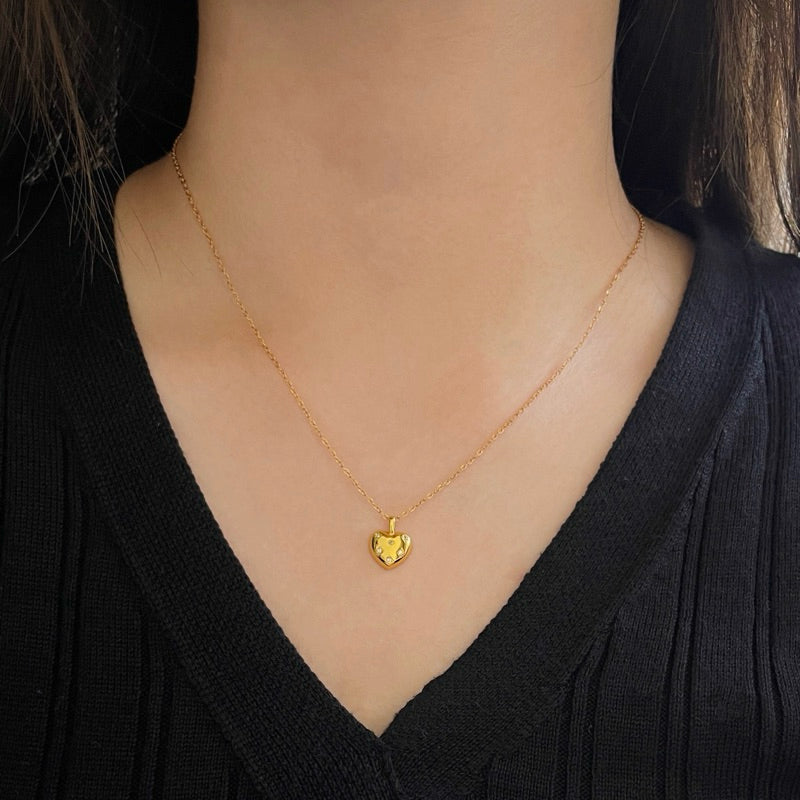Adore Heart Bijoux Pendant with Tiny White Zirconia Stone Bracelet (Silver / Gold)