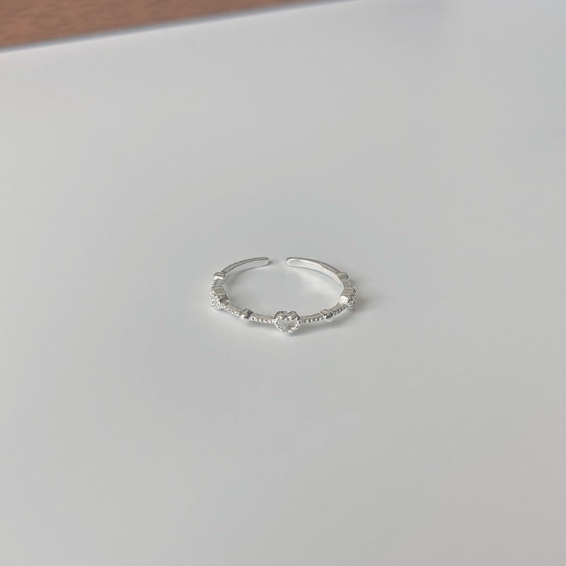 Rynee Heart Ring