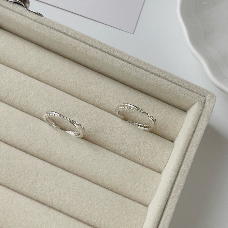 Olivia Simple Entwined Ring
