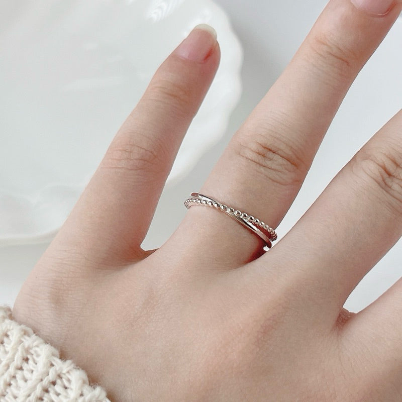 Olivia Simple Entwined Ring