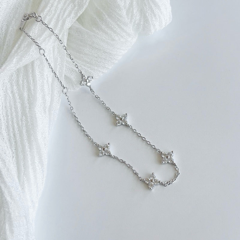 Cecie Four-Leaf Clover Bracelet in Silver