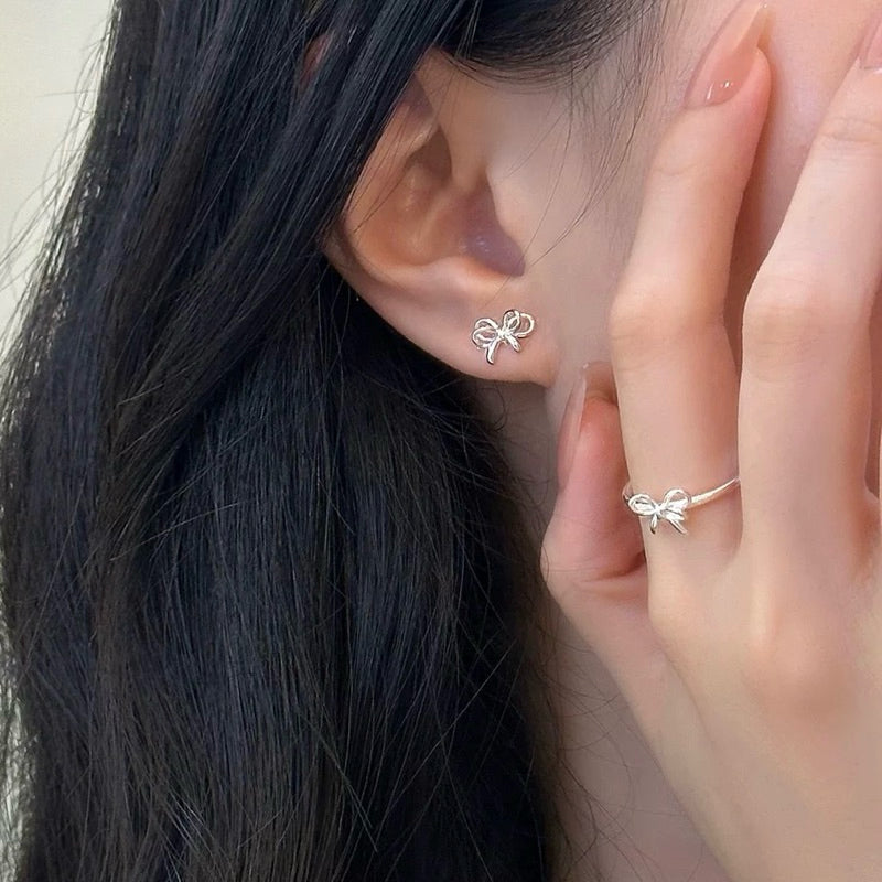 Dottie Ribbon Bow Knot Ring