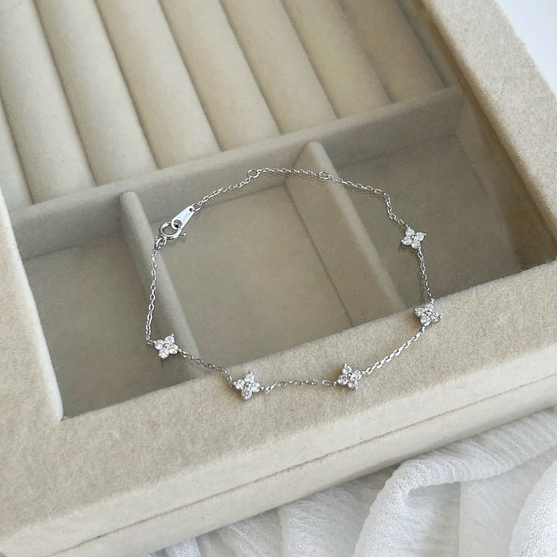 Cecie Four-Leaf Clover Bracelet in Silver