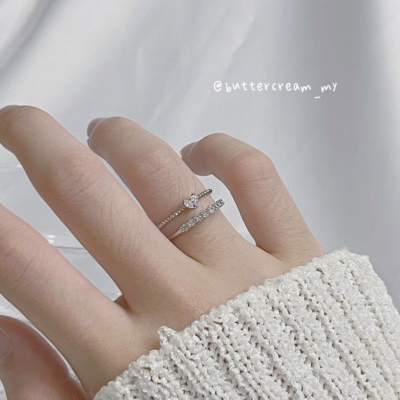 Danna White Zirconia Rings 2pcs Set