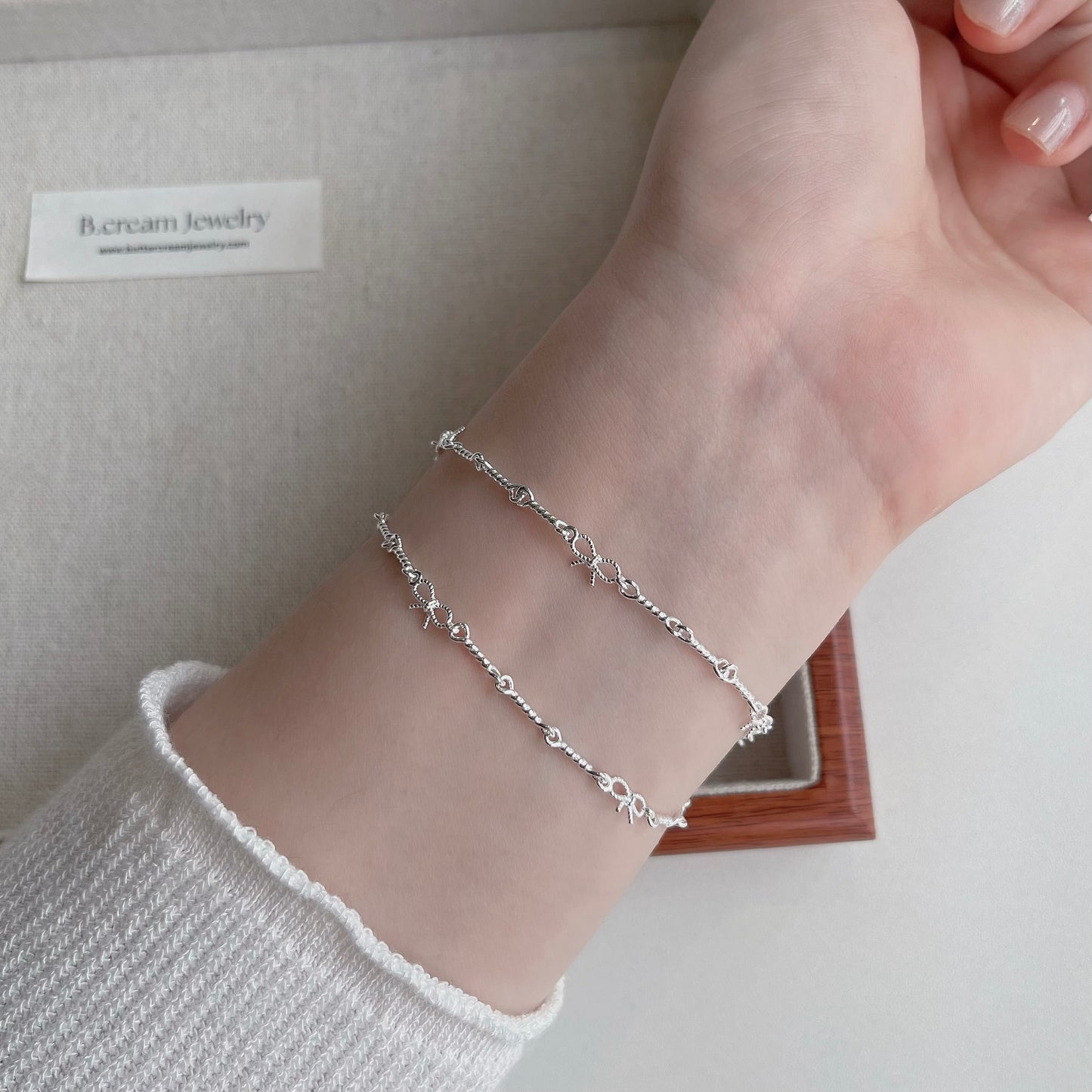 Tracey Ribbon Knot Link Chain Bracelet