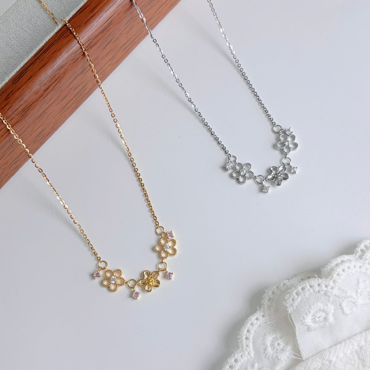Blossom Floral Pendant Necklace in Gold