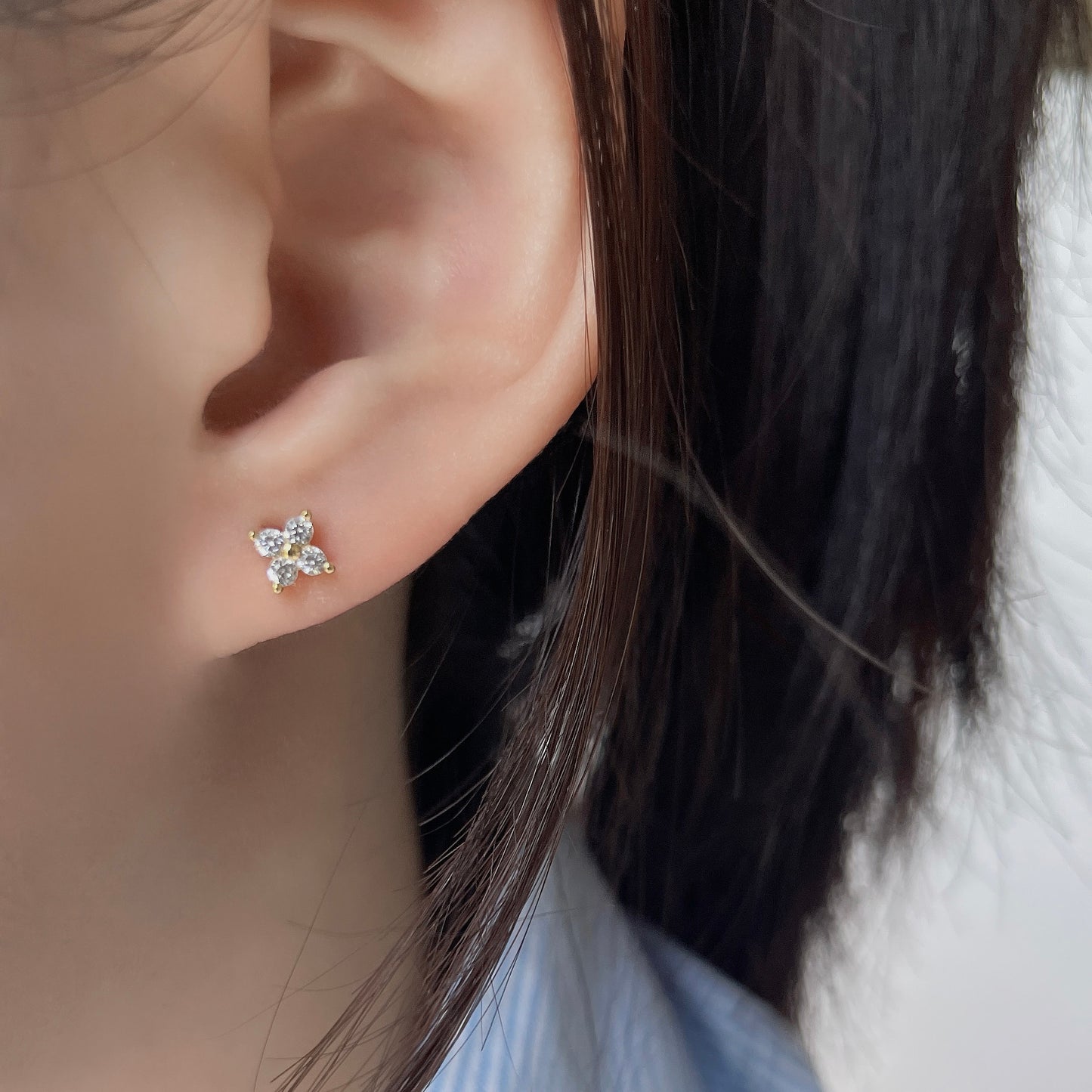 Vivi Four-Leaf Clover Stud Earrings (Gold / Silver)