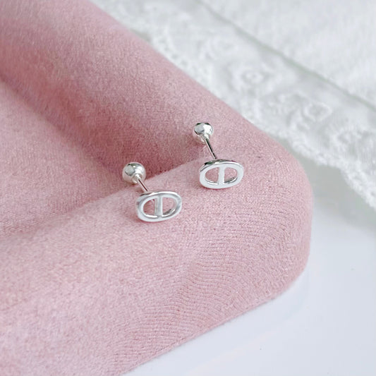 Eve Oval Micro Stud Earrings