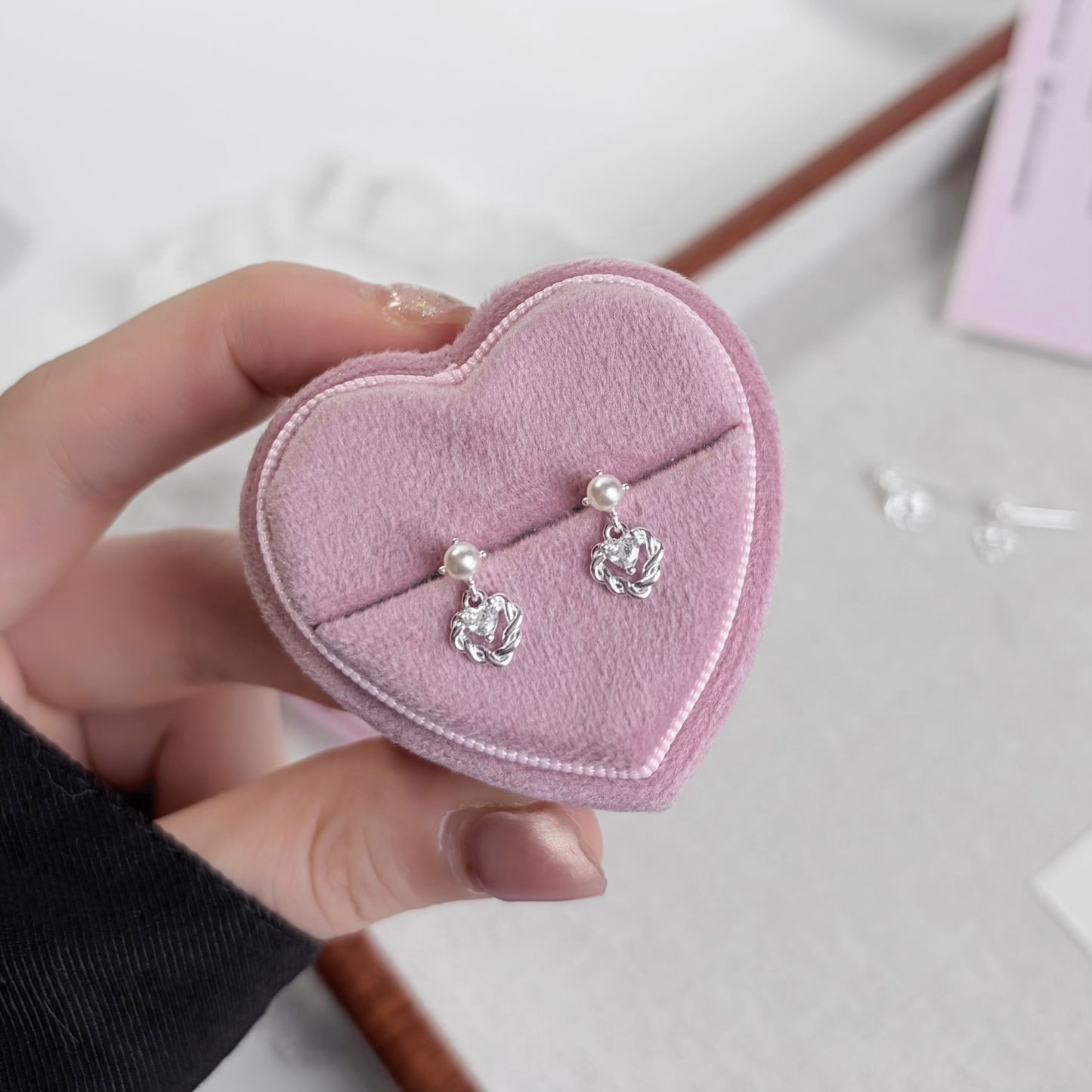Evonne Intertwined Heart Pearl Stud Earrings