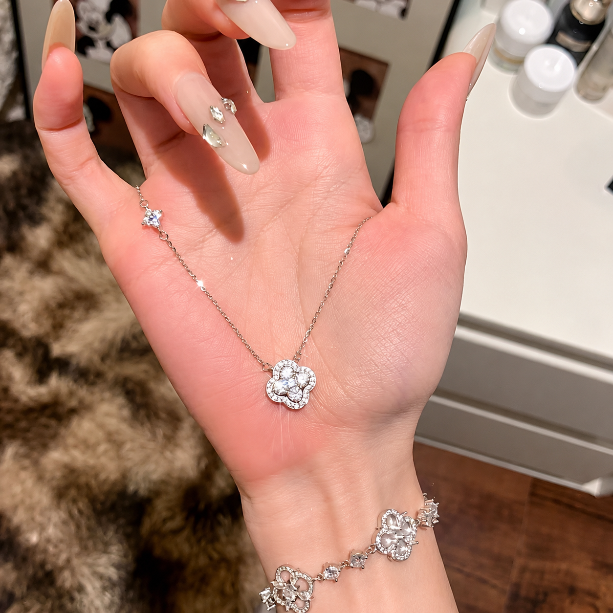 Erina Duo Clover Necklace