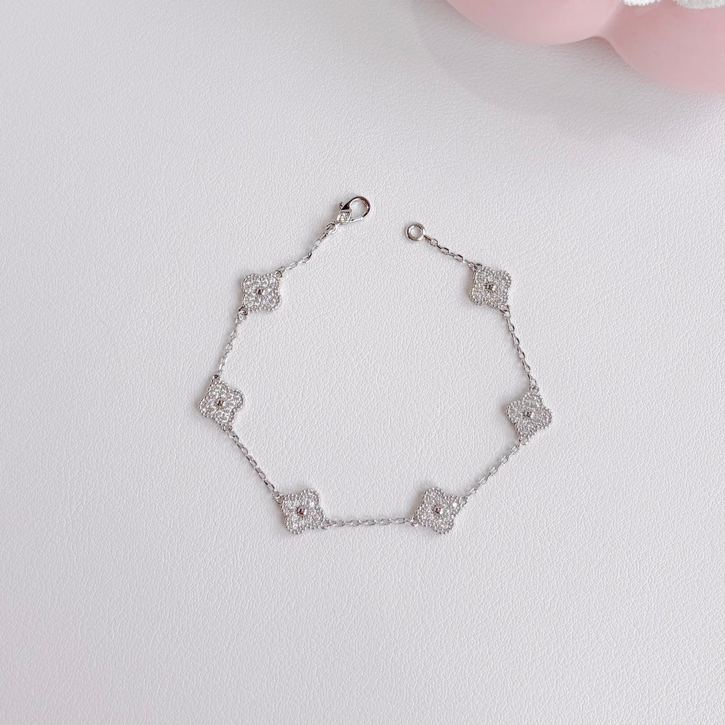 Hailey Clover Link Chain Bracelet