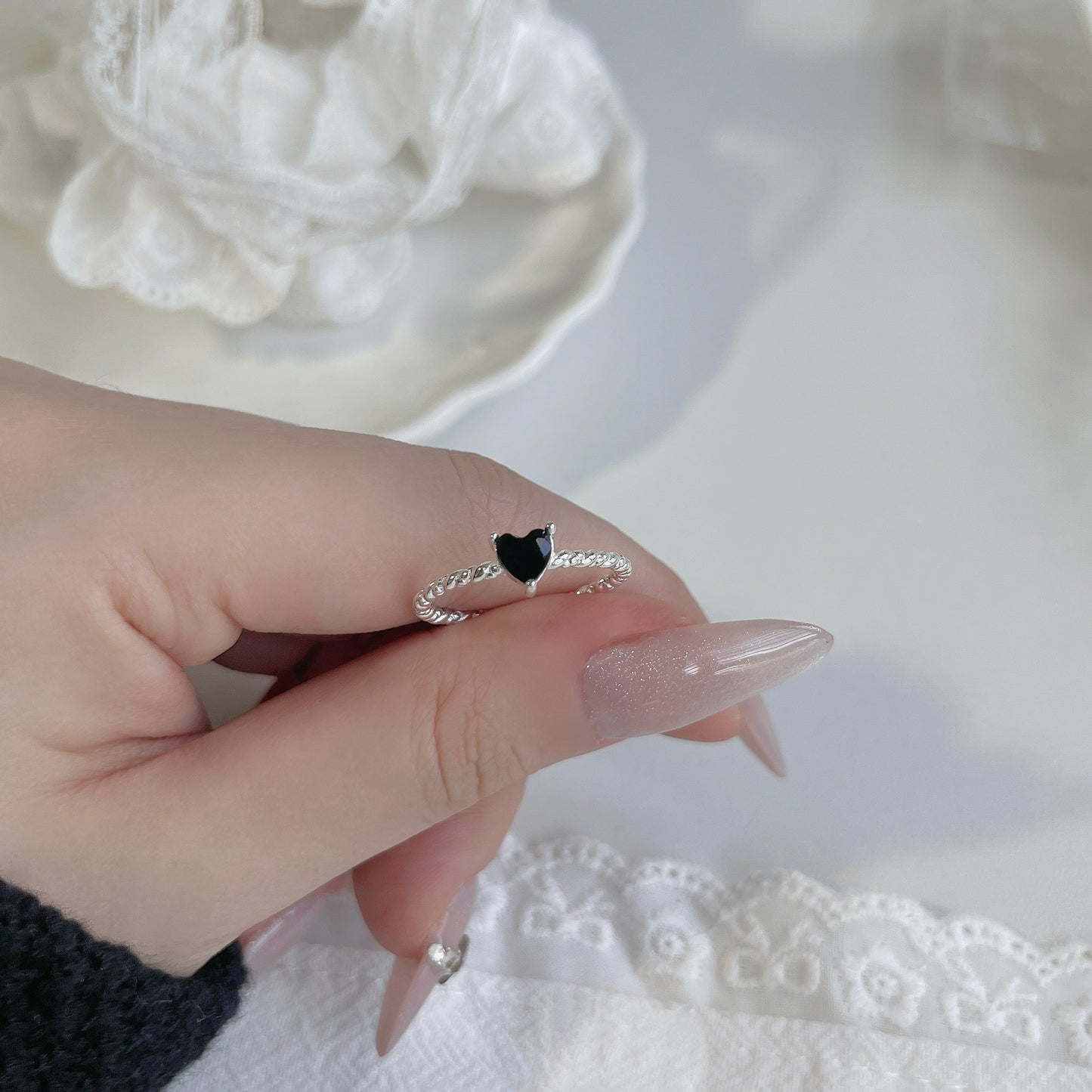 Grace Heart Zirconia Twisted Side Ring