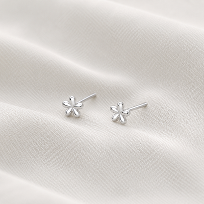 Ivy Mini Flower Stud Earrings