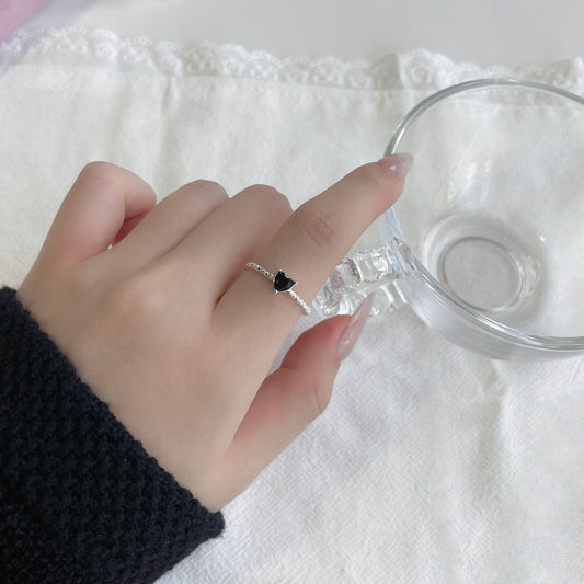 Grace Heart Zirconia Twisted Side Ring