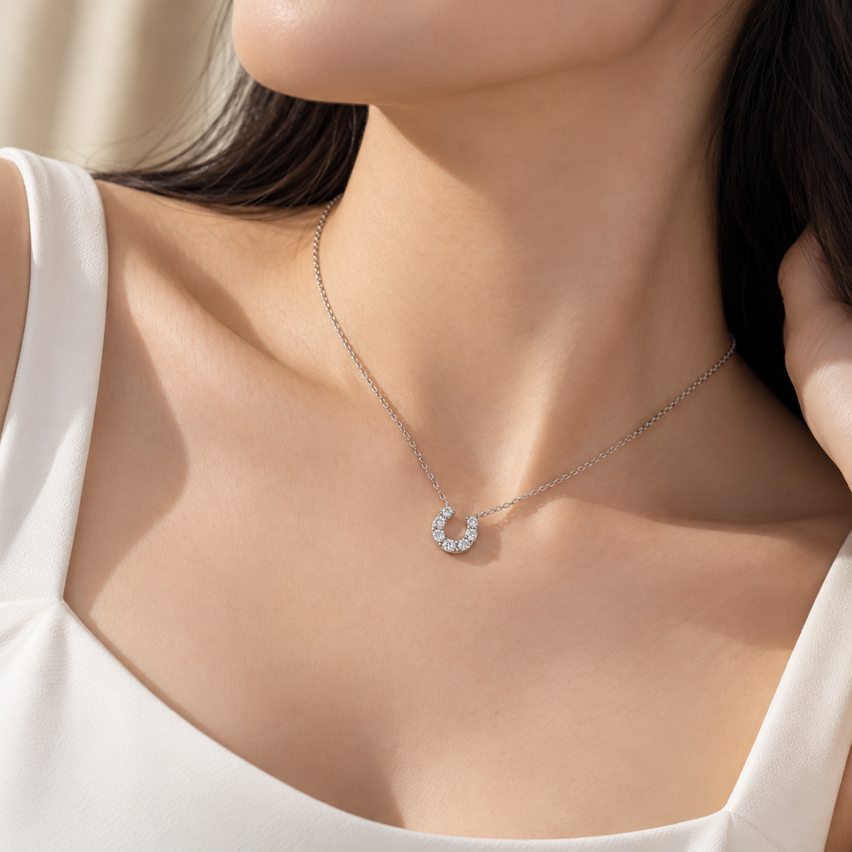 Jess Horseshoe Necklace
