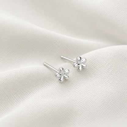 Ivy Mini Flower Stud Earrings