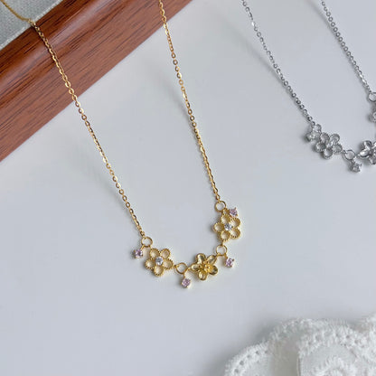 Blossom Floral Pendant Necklace in Gold