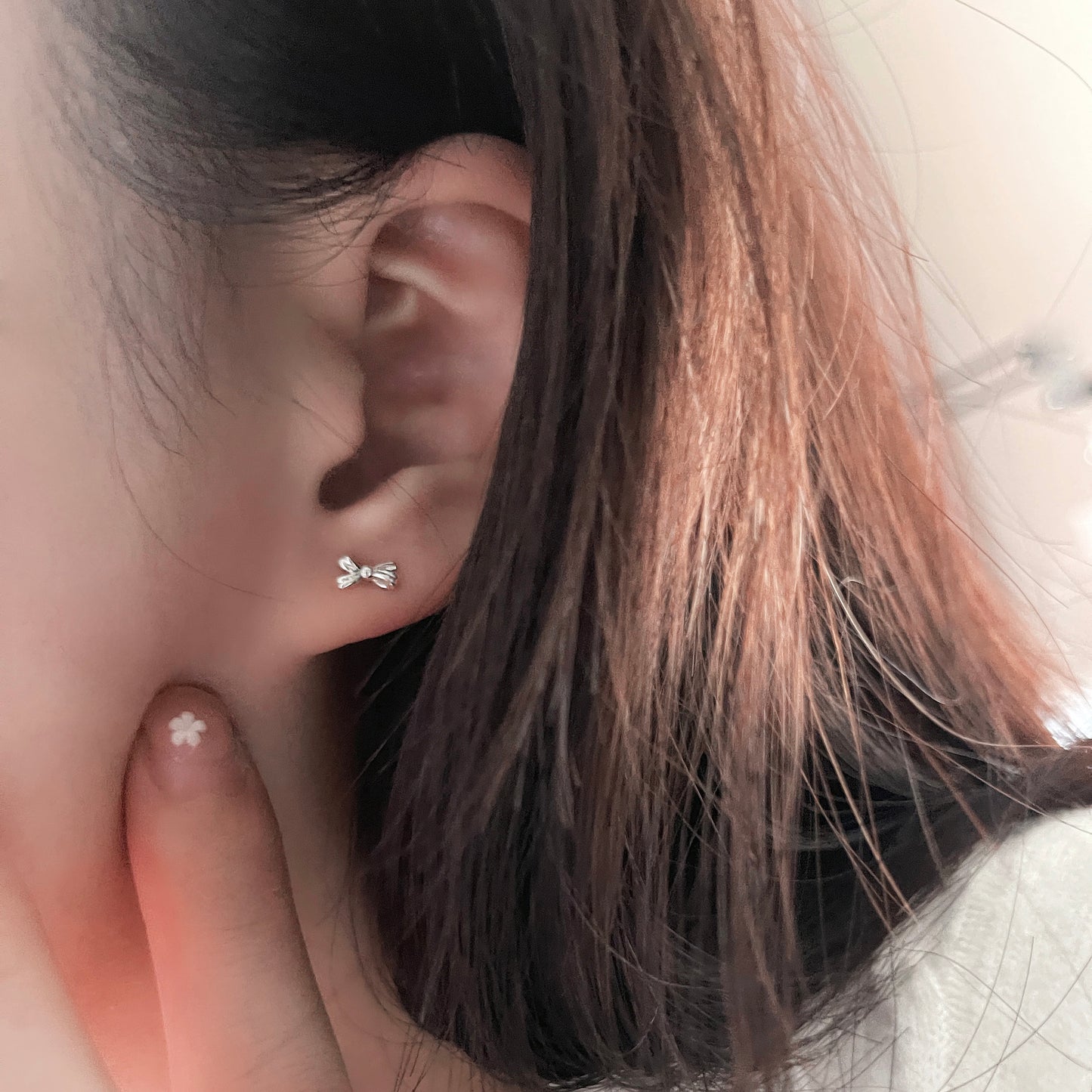 Tiffy Ribbon Bow Stud Earrings