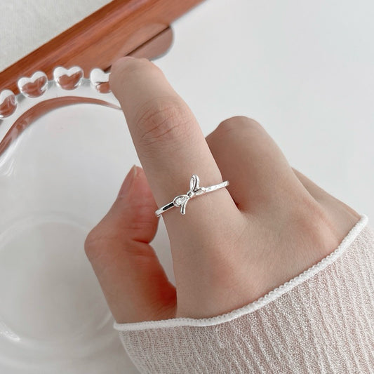 BUTTERCREAM Bowy s925 Silver Ribbon Knot Ring