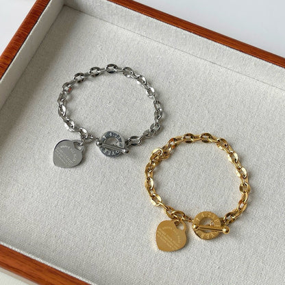 Avery Heart Pendant Link Chain with Toggle Clasp Bracelet (Gold / Silver)