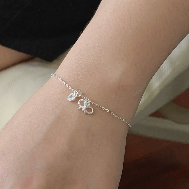 Luna Mini Heart Link Chain Bracelet with Flower / Ribbon Pendant Bracelet