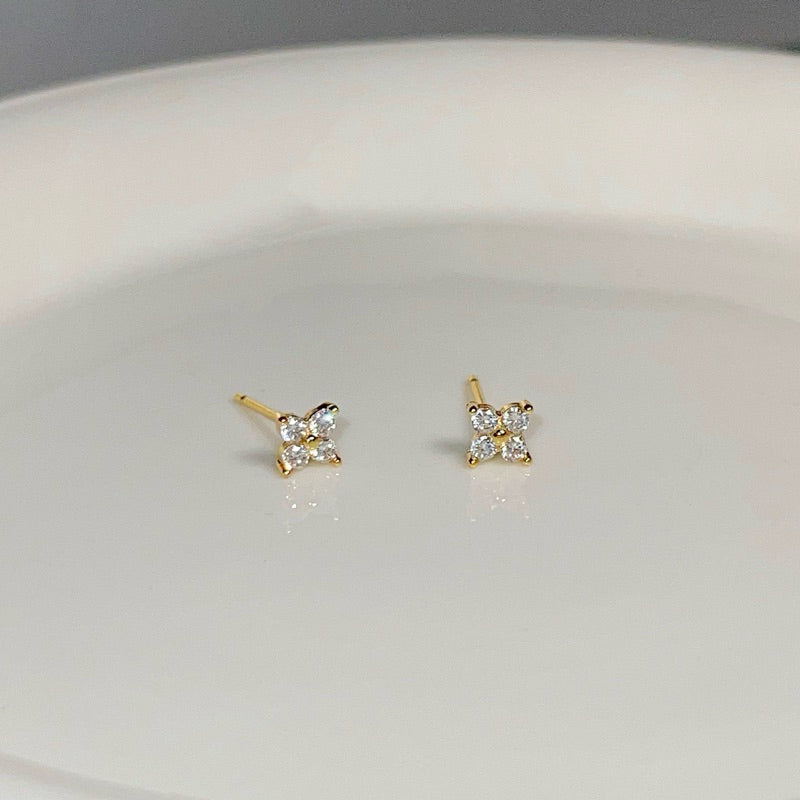 BUTTERCREAM Vivi s925 Silver Four-Leaf Clover Stud Earrings (Gold / Silver)