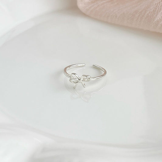 Dottie Ribbon Bow Knot Ring